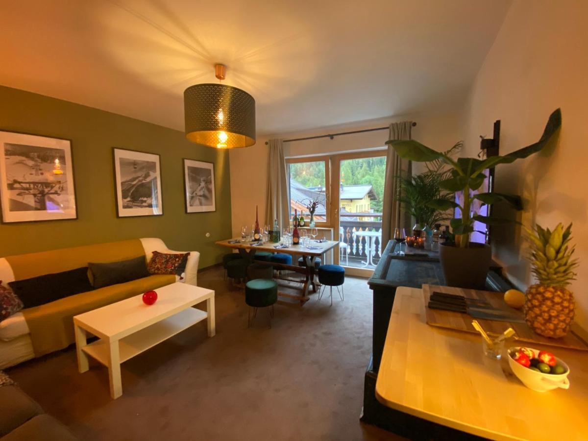 Cafe Schneider Appartments Санкт-Антон-ам-Арльберг Екстер'єр фото