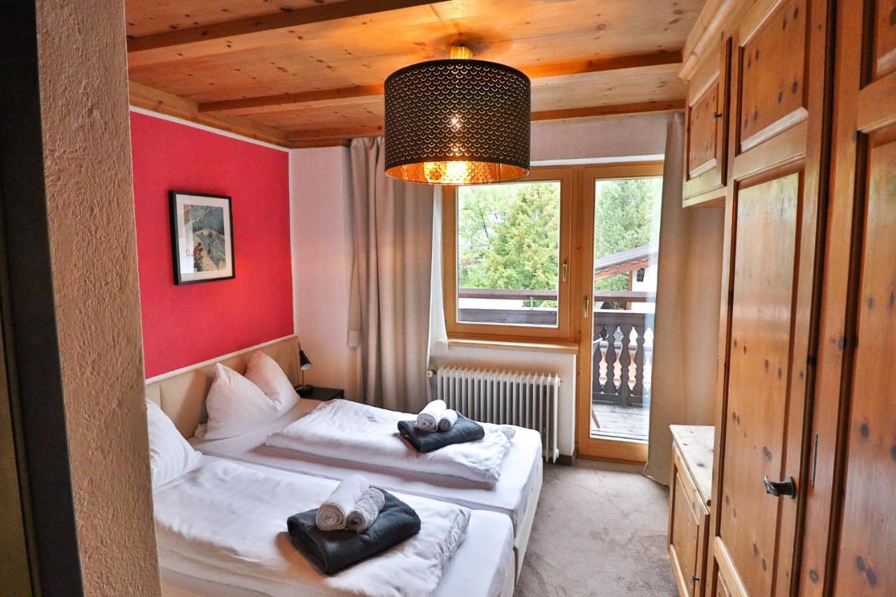 Cafe Schneider Appartments Санкт-Антон-ам-Арльберг Екстер'єр фото