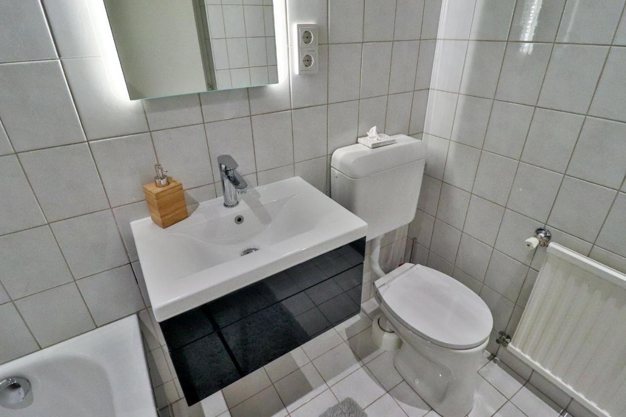 Cafe Schneider Appartments Санкт-Антон-ам-Арльберг Екстер'єр фото